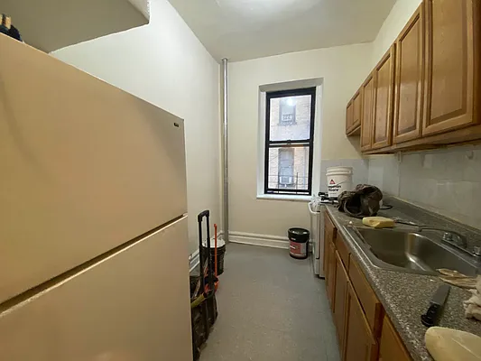 Rented by S&M Associates Realty LLC | media 1