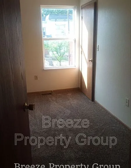 914 E Bancroft St — Photo 21