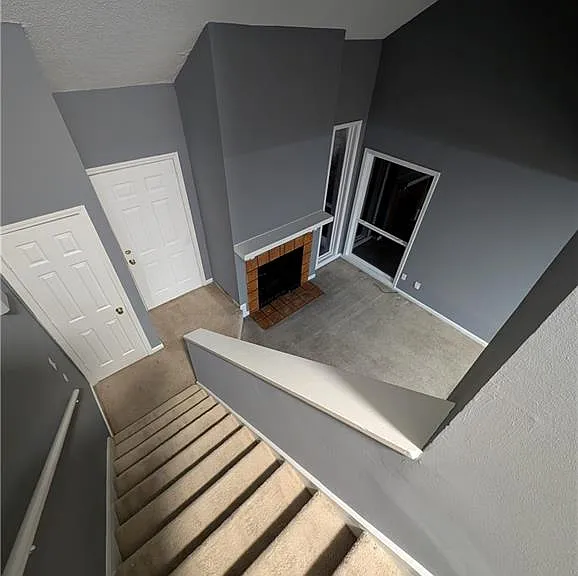 5584 Estates Ct — Photo 4