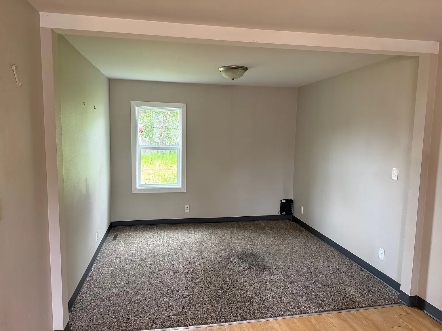 236 Main St S - 3 — Photo 3