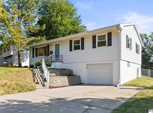 3323 S 127th St, Omaha, NE 68144