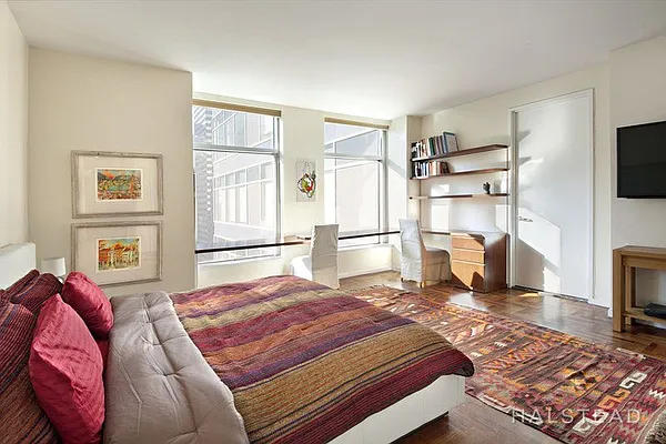 Rented by Halstead Real Estate | media 4