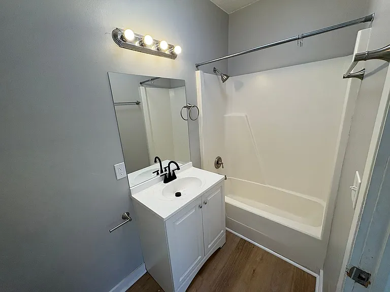 2915 Jackson St — Photo 10