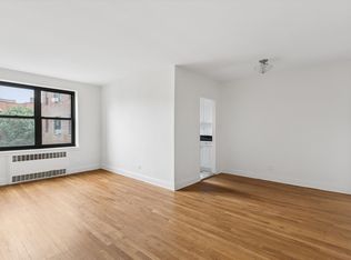 100-11 67th Rd #511, Forest Hills, NY 11375