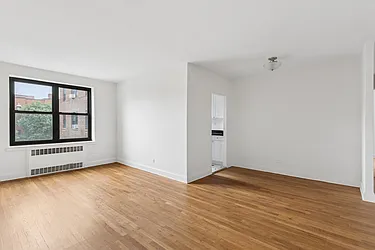 100-11 67th Road, #511