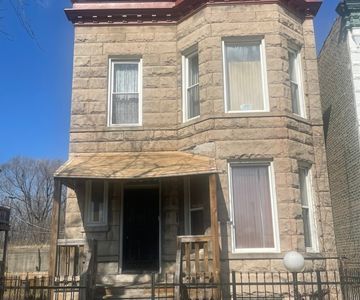 3906 W Fillmore St, Chicago, IL, 60624