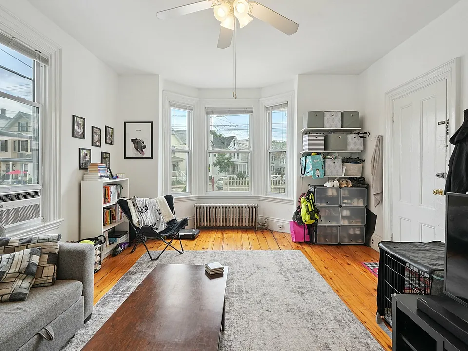 67 Concord Ave #1