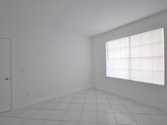 3rd image of 700 Euclid Avenue # Fl 3rd