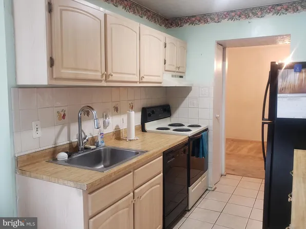 7820 Hanover Pkwy Unit 409, Greenbelt, MD 20770