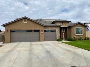 2543 Orange Ct, Kingsburg, CA 93631