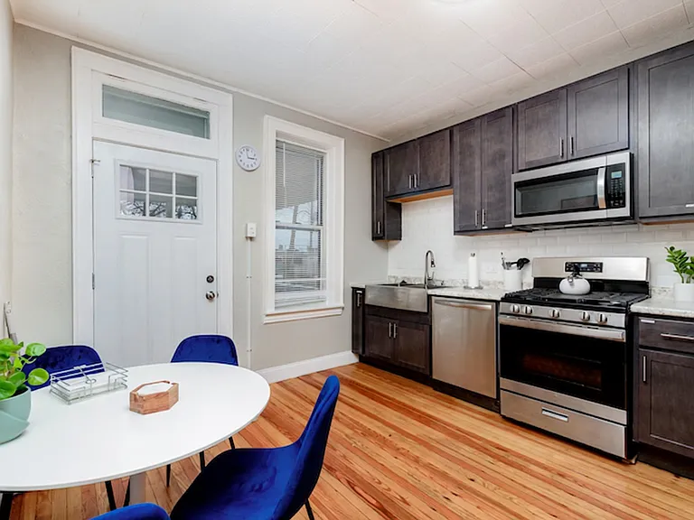 3960 Tholozan Ave — Photo 17