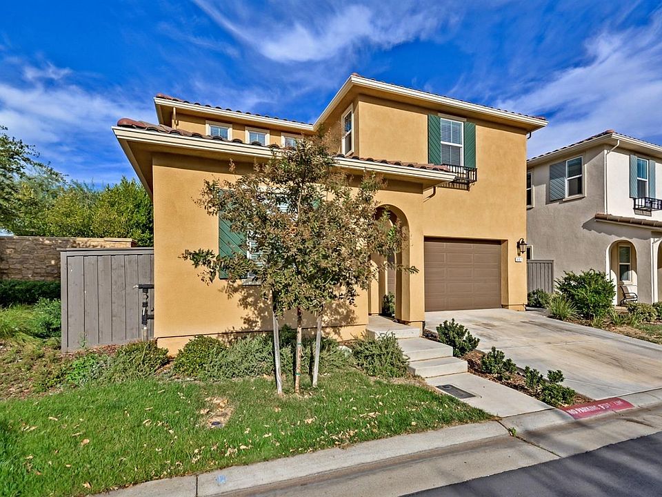 1st image of 461 Sedge Ct