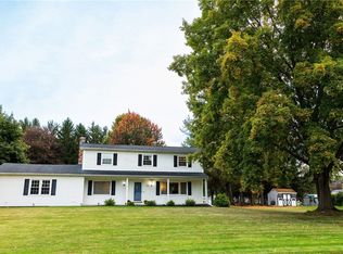 151 Longsworth Dr, Rochester, NY 14625