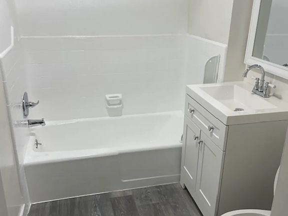 3rd image of 4377-1 Colfax Ave