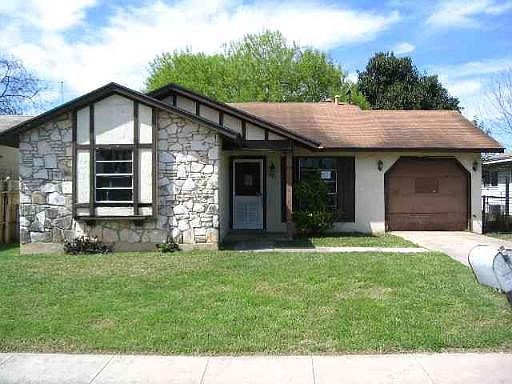 1st image of 815 GREEN PARK DR