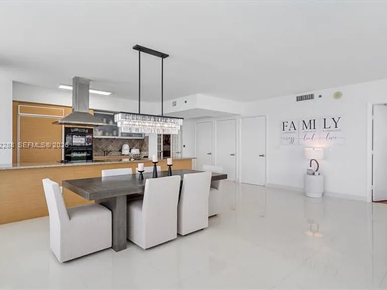 1830 Ocean Dr #CU-1101 — Photo 26