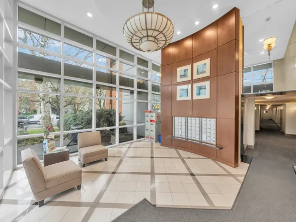 618 W 45th Ave #412, Vancouver, BC V5Z 4R7