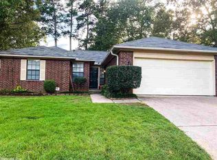 5 Rosewall Ct, Little Rock, AR 72210