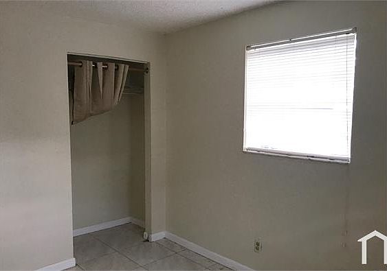2nd image of 1711 NW 8th Pl #2
