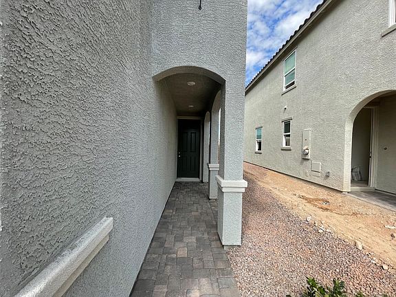 2nd image of 8211 Lantana Springs St