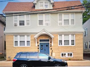 110 Schley St #1R, Newark, NJ 07112