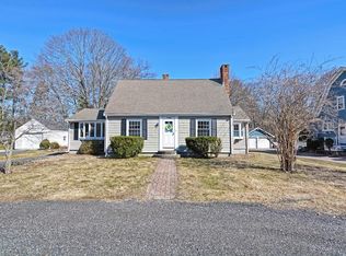148 Fisher St, Walpole, MA 02081