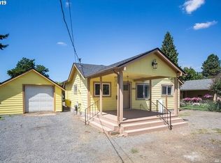 1209 S 11th Ave, Kelso, WA 98626