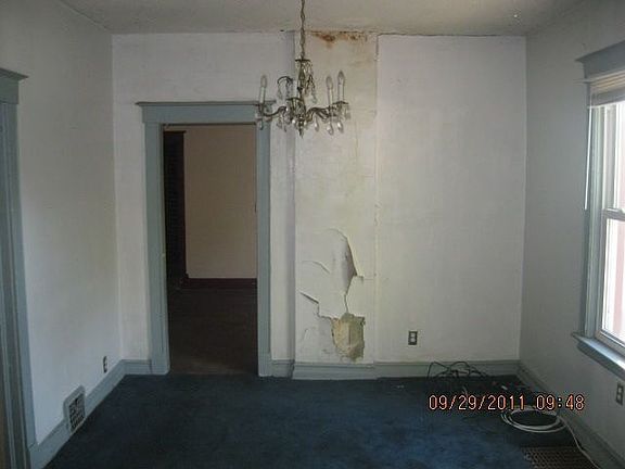 3rd image of 4121 Tracy Ave