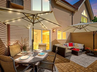 626 Washington St APT 4, Brookline, MA, 02446