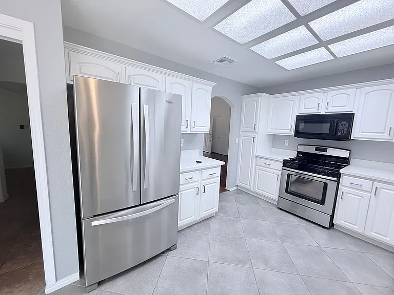 9709 Blue Bell Dr — Photo 7