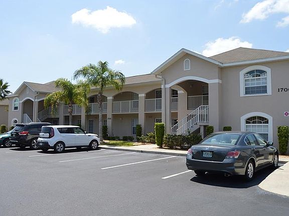 4th image of 11644 SW Egret Cir APT 1703
