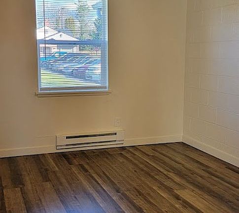 4th image of 5915 99th St SW #2