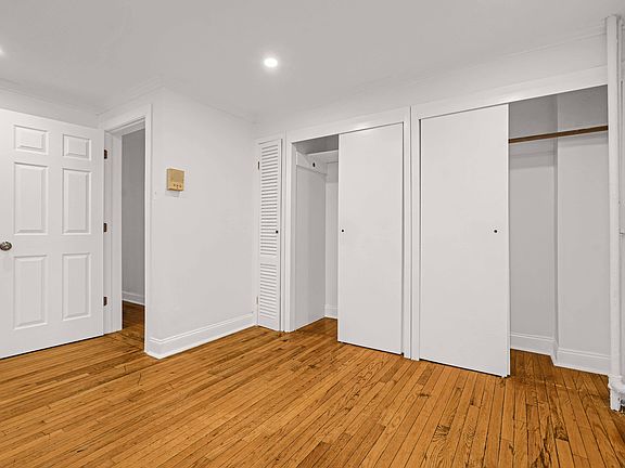 5th image of 34 Tompkins Pl APT 1
