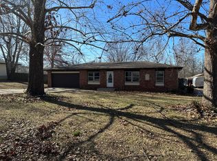 619 Pershing St, Willard, MO 65781