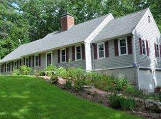 50 Carriage Ln, Bedford, NH 03110