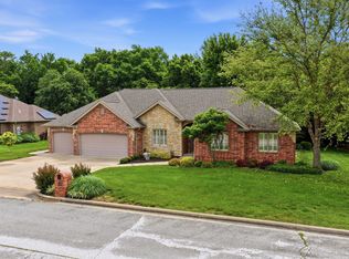 1420 S Charles Pl, Bolivar, MO 65613