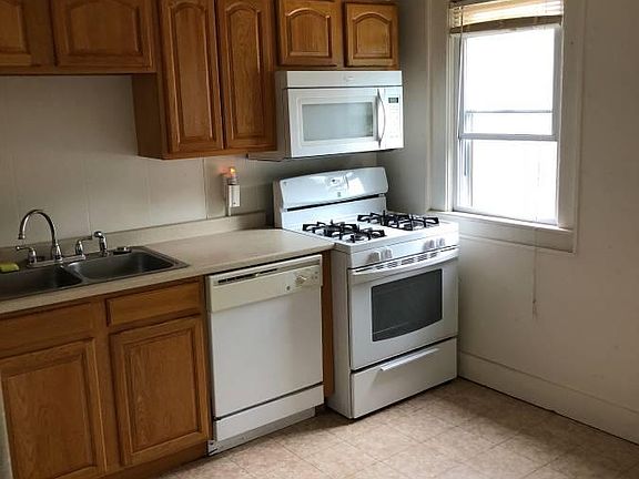 4th image of 233 Delaware Ave APT 5