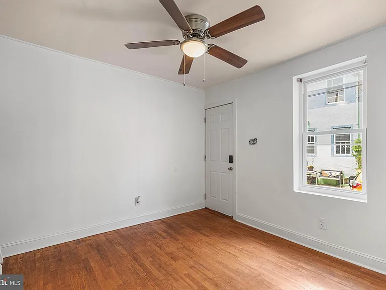 1224 Peters St — Photo 4