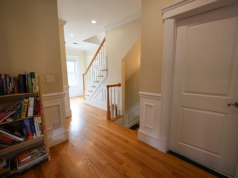 127 Nonantum St #A — Photo 25
