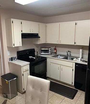 3rd image of 516 Parsley Ct