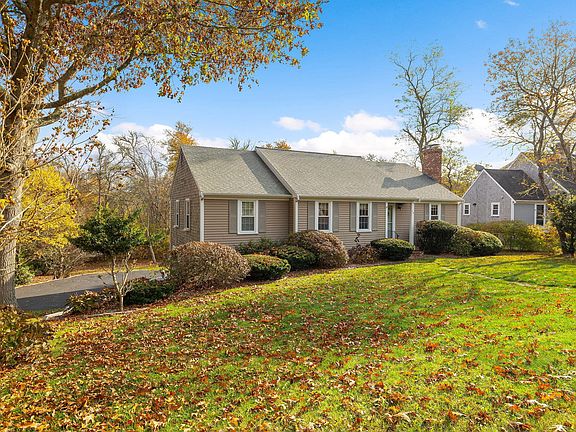 2nd image of 15 Knollwood Drive