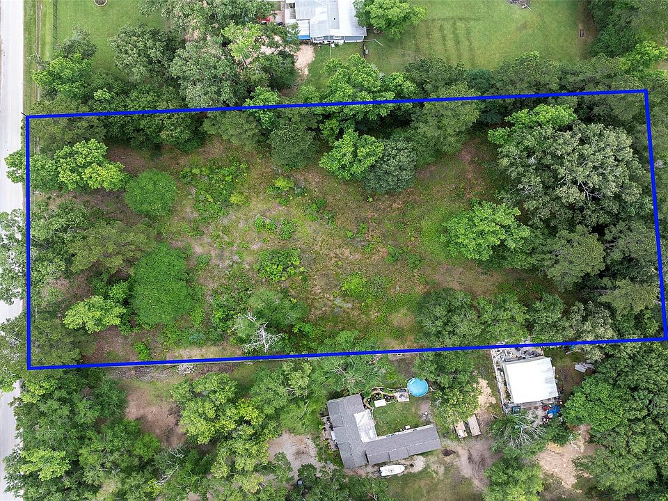 1st image of 207 Blue Lake Dr