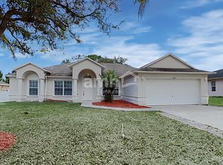 286 SW Statler Ave, Port Saint Lucie, FL 34984