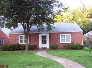 906 Wood Ave, Saint Louis, MO