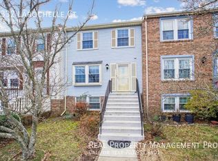 5332 Larochelle Ct, Alexandria, VA 22315