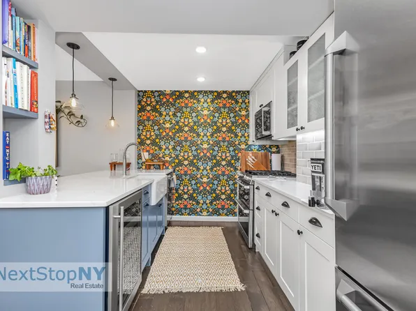 345 East 56th Street image 4 of 14