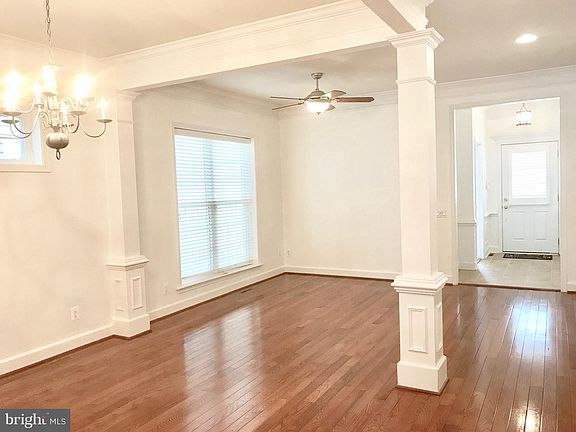 4th image of 8922 Periwinkle Blue Ct