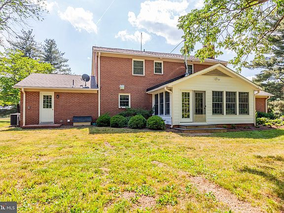 5th image of 11131 Bolton Ln