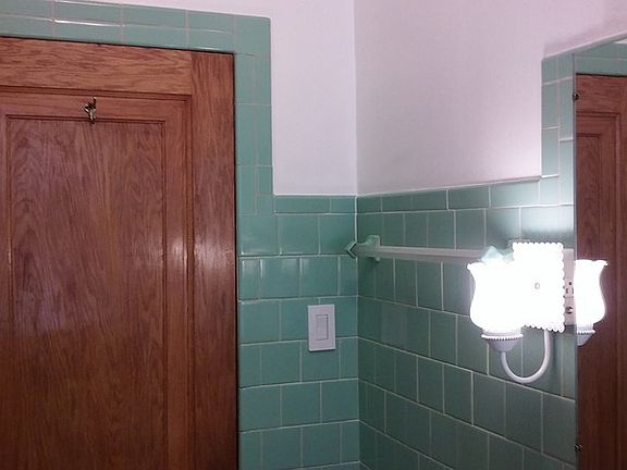 4th image of 5315 W Wrightwood Ave