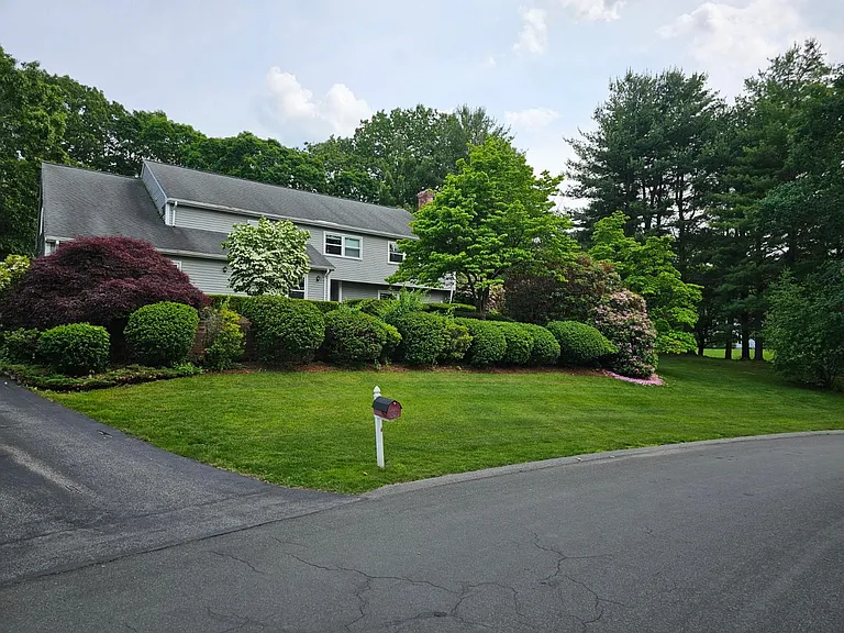162 E Emerson Rd — Photo 1